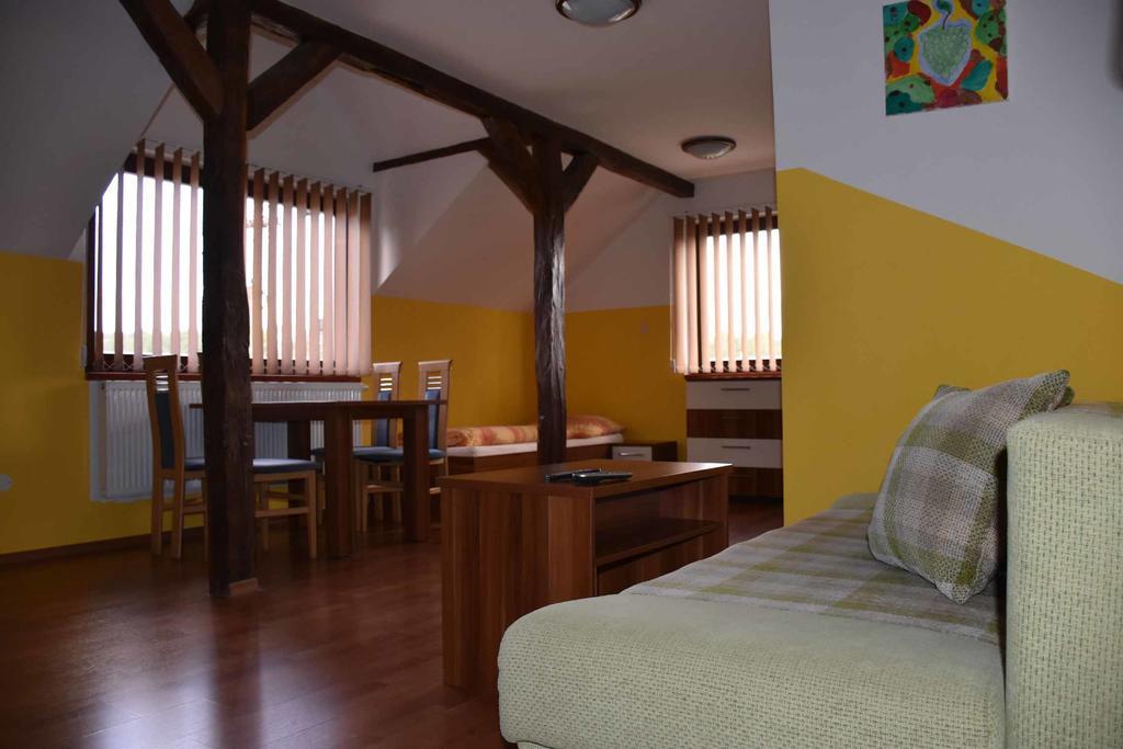 Penzion U Holuba Hradčovice Exteriör bild